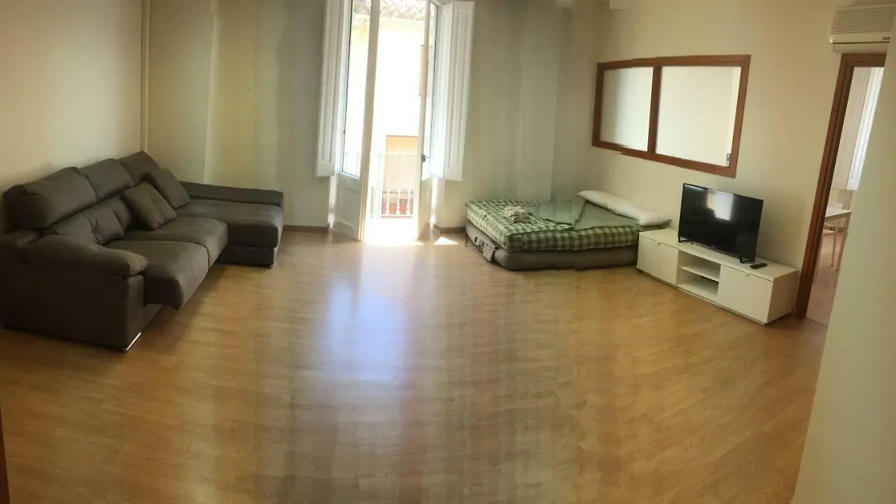 Apartamento 120 M2 A 10 Minutos A Pie De La Playa contacts